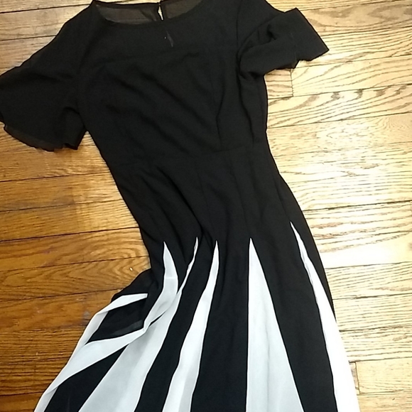 Black and White romantic maxi dress - Picture 6 of 6